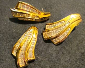 14 karat gold and diamond enhancer with matching pierced earrings