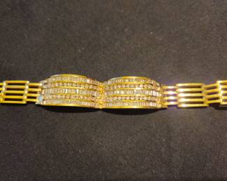 14 karat gold and diamond bracelet with approximately four carats of diamonds