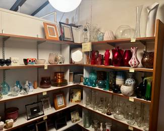 Vases and picture frames 