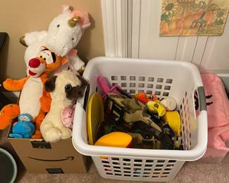 Kid's Toys and Plush