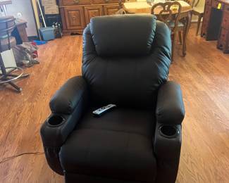 Massaging recliner
