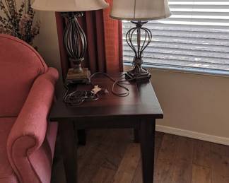 LivingRm Endtable twolamps