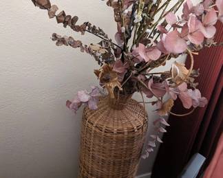 LivingRm basketwgreens