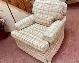 Ethan Allen swivel chair 