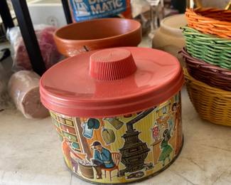 Mrs. Leland's Old Fashioned candy tin - circa 1960