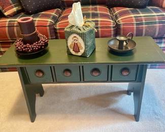small table with drawers 