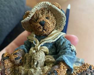 Boyds Bear Bailey at the Beach