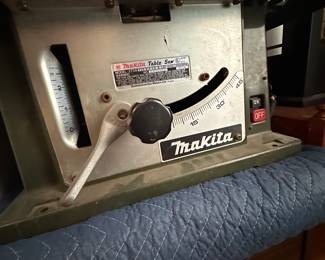 Makita table saw model 2708