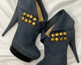 Bella Buck Leather 8M