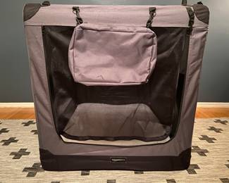 Collapsible dog crate
