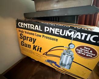 Central Pneumatic Spray Gun Kit
