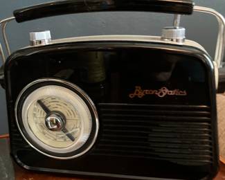 Byron Statics portable radio 