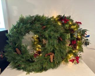 Christmas Wreath 30"D Duo	