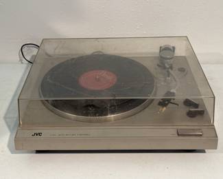 Vintage JVC Auto Return Turntable L – 811	