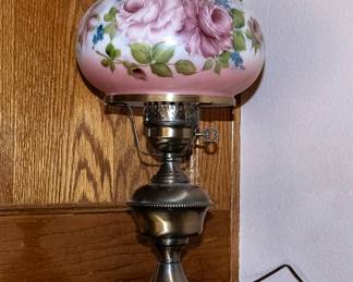 Hurricane style lamp