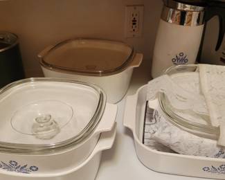 Corningware dishes with glass lids