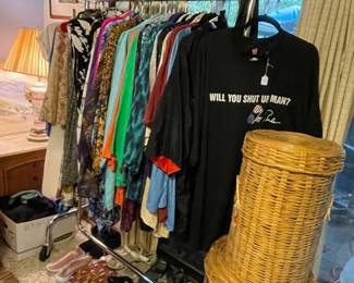 Some very nice plus sized women’s items and a few shoes. How about those 2 vintage laundry baskets!? Great shape, too…