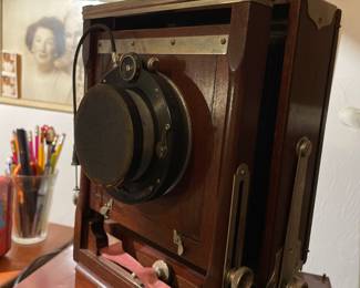 Italian camera with a German lens..Schieder Kreu Nach lens. Antique wooden bellows. 