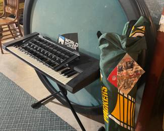 KEYBOARD, POKER TABLE AND MORE