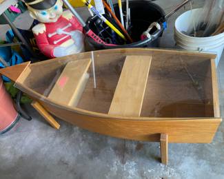 CANOE DISPLAY COFFEE TABLE