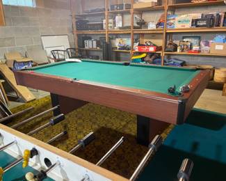 POOL TABLE