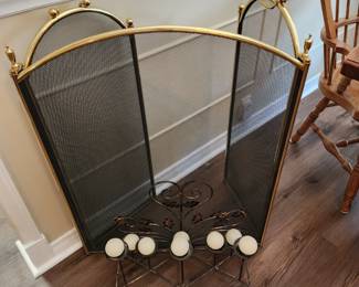 Fireplace screen and fireplace insert