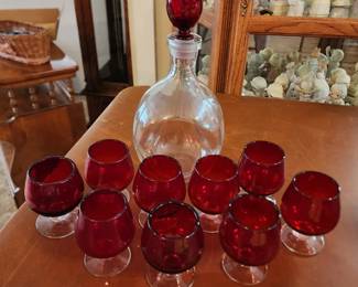 Decanter and glass set