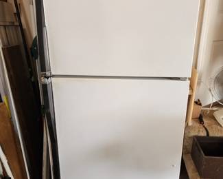 Kenmore Refrigerator great condition 125.00