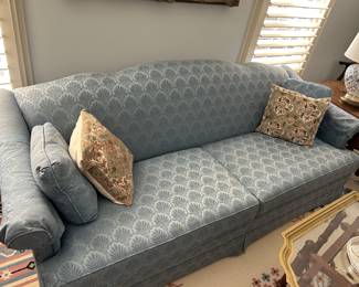 NICE THOMASVILLE SOFA.