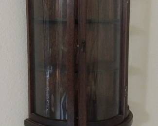 Wall curio cabinet