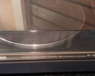 Yamaha turntable