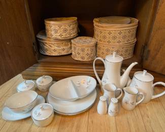 Complete 68-Piece Vintage Noritake China "Rosay" (6216) Dinnerware Set