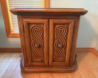 Vintage Thomasville Wood Night Stand w/ Wave Pattern