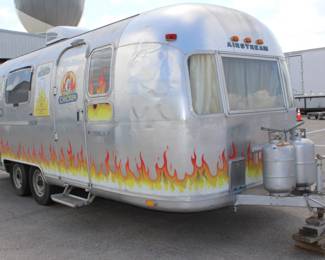 Airstream Land Yacht M-T L23-D8J-1942, Mfd Dec 1977