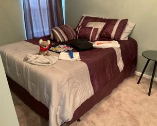 Queen size , memory foam. New. 