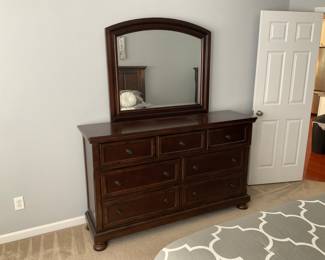 WONDERFUL BEDROOM FURNITURE 