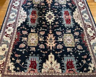 Foyer rug 5’ x 9’