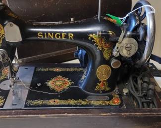 Singer sewing machine with case