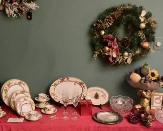 Christmas dinner set