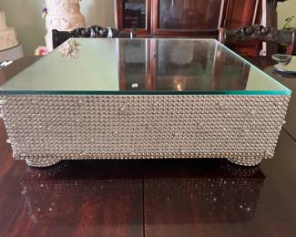 #135	Silver Sequined Sides w/Feet - 16" Square Mirrored Cake Display Stand	 $40.00 
