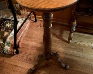 #9	Oak Fern Stand 13x29	 $75.00 
