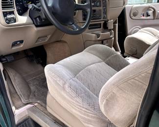 1998 GMC Safari SLE Model - v6 Engine  $3000 or best offer  (has minimum)