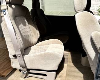 1998 GMC Safari SLE Model - v6 Engine  $3000 or best offer  (has minimum)