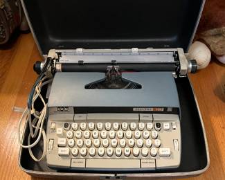 #252	Electra 120 Typewriter	 $20.00 
