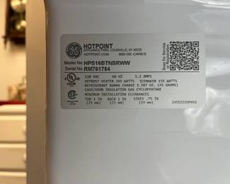 #146	Hotpoint Refrigerator - Model HPSs16BTNBRWW 	 $150.00 
