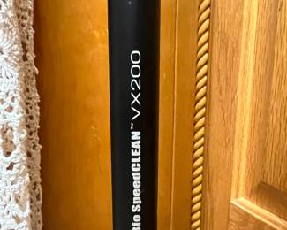 #196	Bio SpeedClean VX200 Cordless Vacuum w/charger w/2 attachments	 $75.00 
