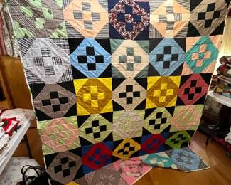 #203	Quilt Polyester 4 square on point machine quilted 72x84	 $55.00 
