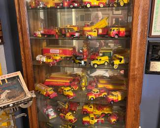 Sold as lot all Shell related items