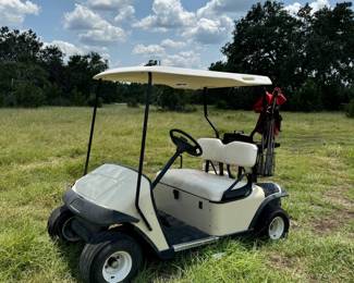 Gold Cart *Not Running, Needs new Tires*