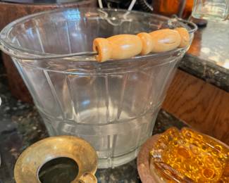 Ice bucket, ashtrays